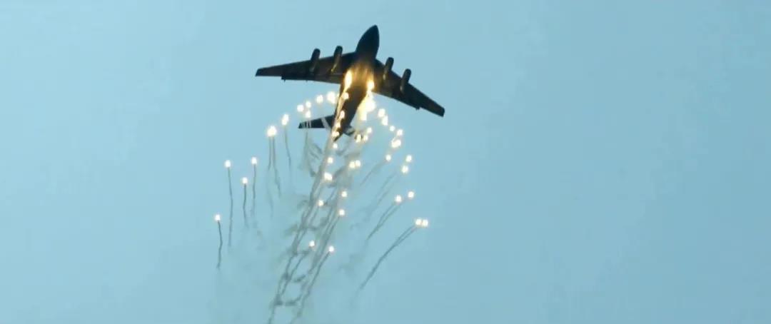 Vicorv High-Reliability Electronic Components Vicorv High-Reliability Electronic Components